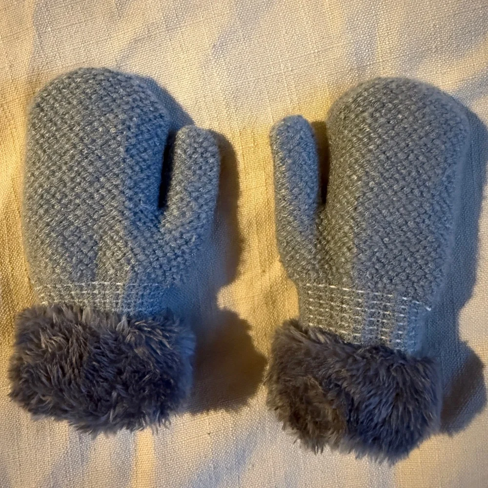 Cozy Gray Kids Mittens